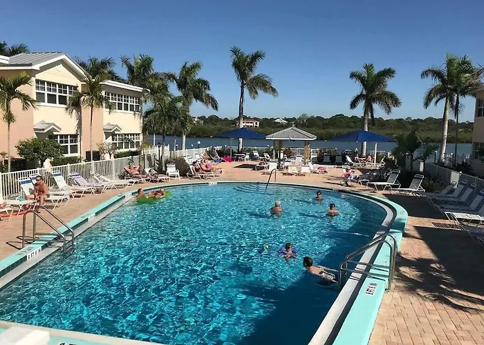 Steps To Beach-heated Pool-dock & Putting Apartment Clearwater Beach